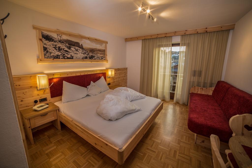 Hotel Garni Savoy Castelrotto Zewnętrze zdjęcie